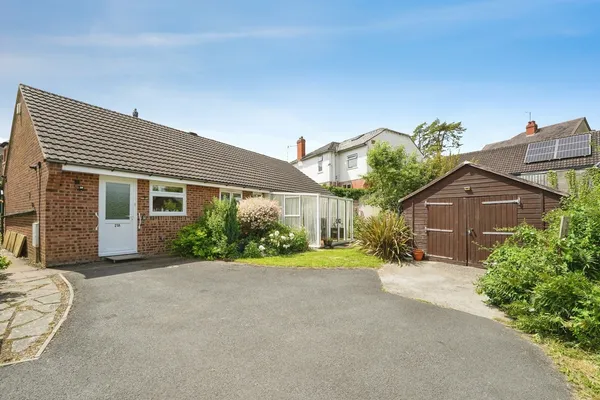 Uley Road, Dursley, Gloucestershire, ...
