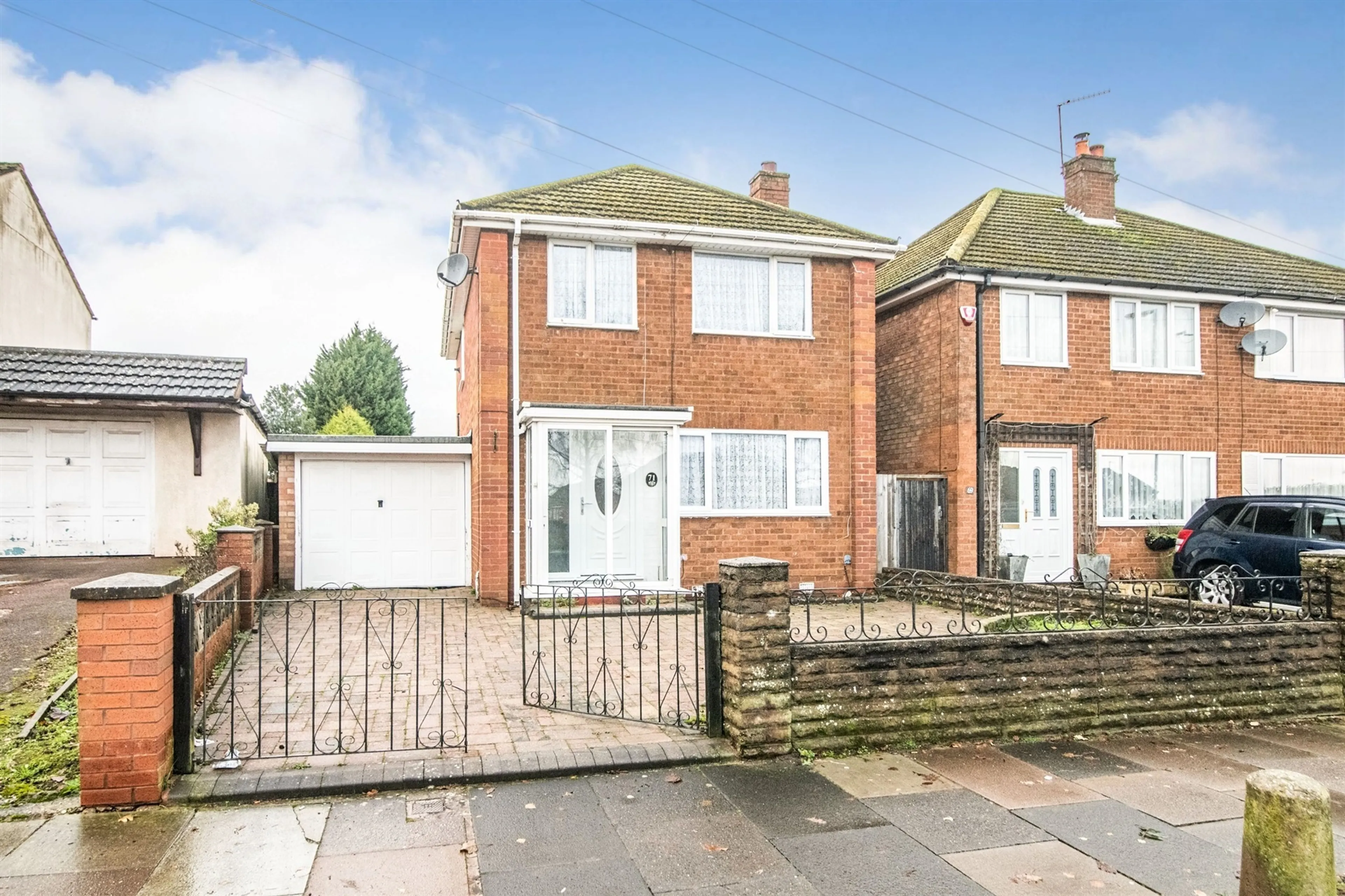 Property photo 0