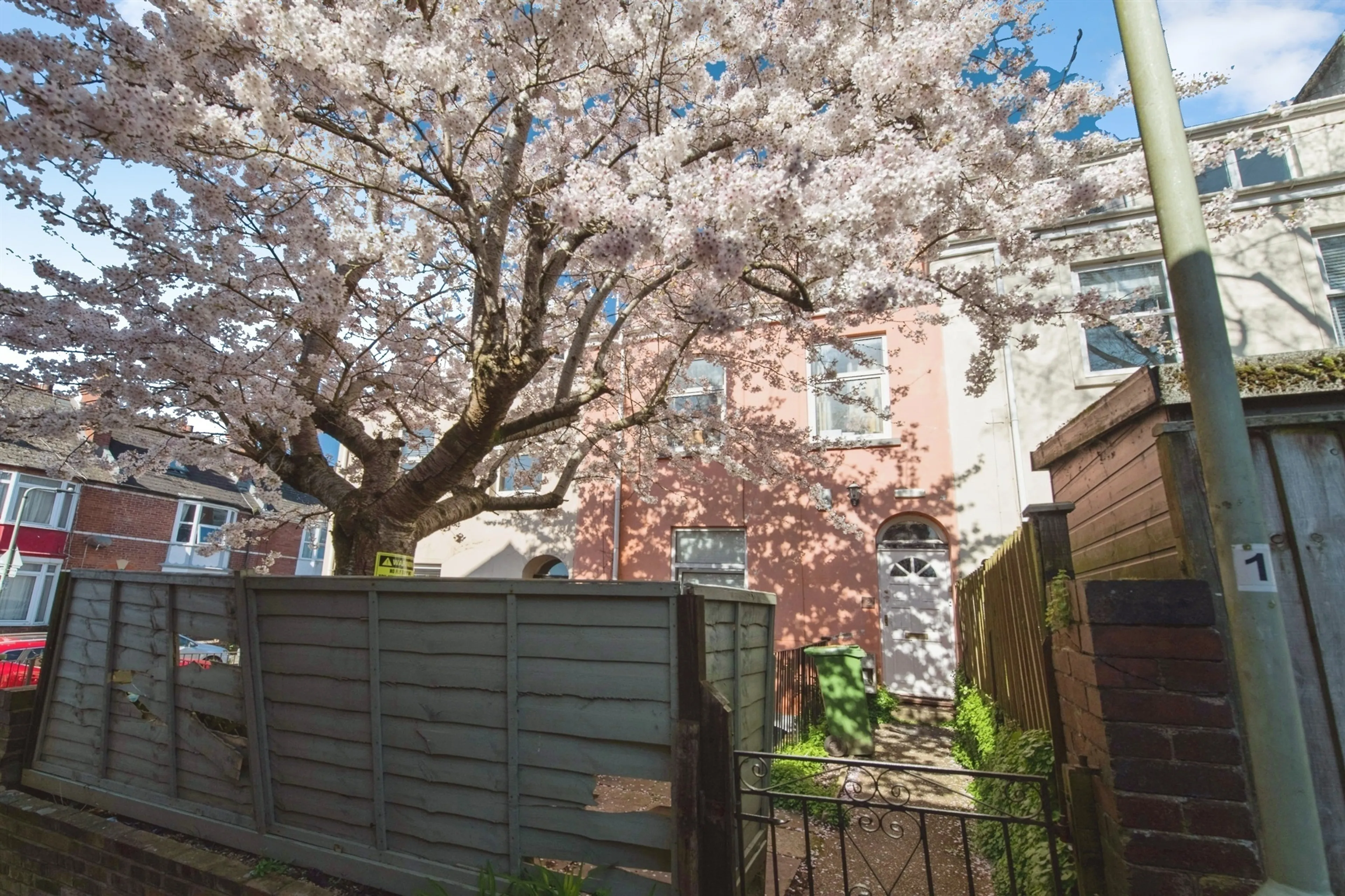 Property photo 0