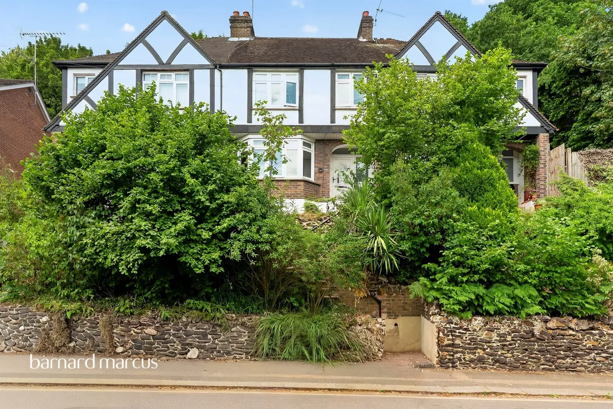 Garlands Road, Redhill