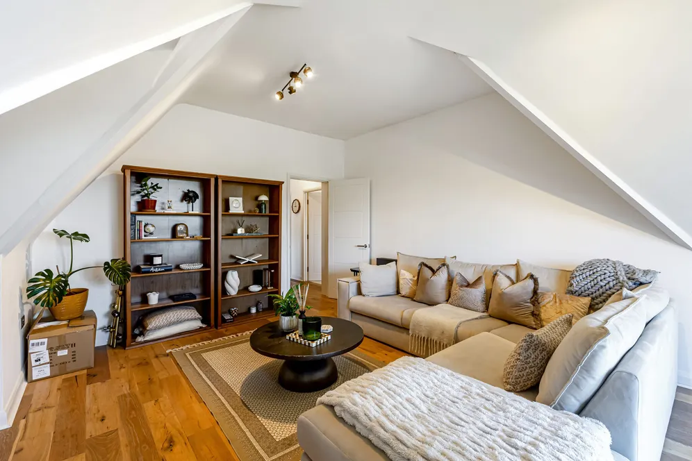 High Hilden Close, Tonbridge, TN10 photo 9