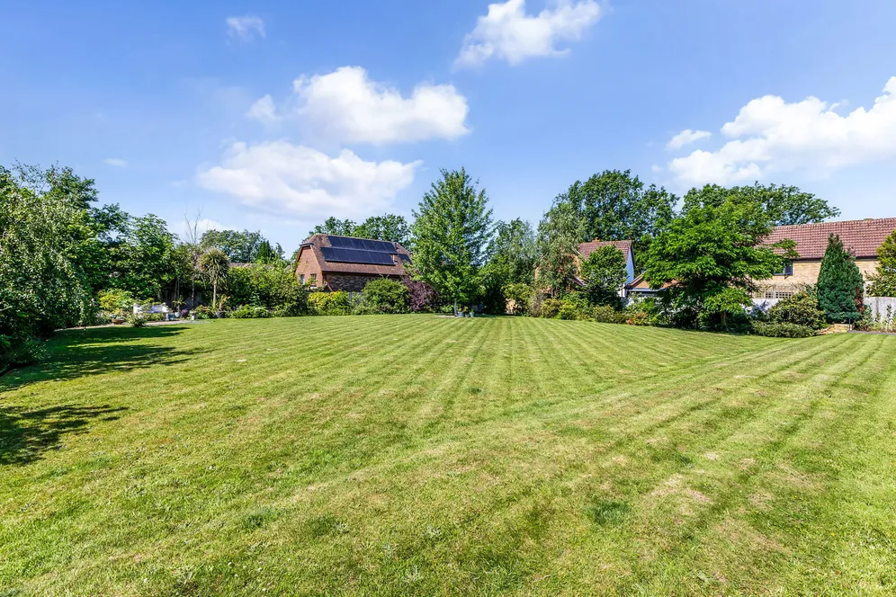 High Hilden Close, Tonbridge, TN10 photo 16