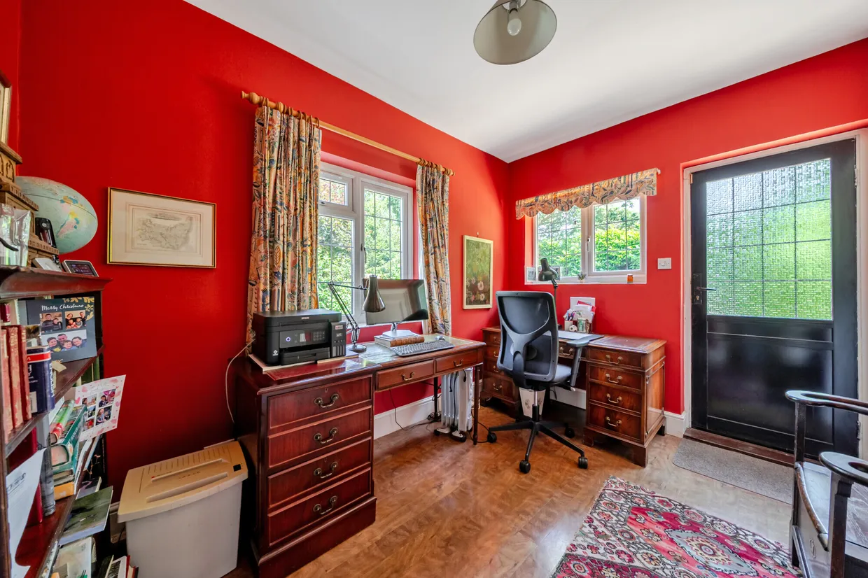 Fulmer Way, Gerrards Cross, SL9 photo 8
