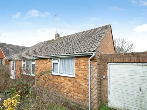 Elms Close, Sandleheath, FORDINGBRIDGEphoto