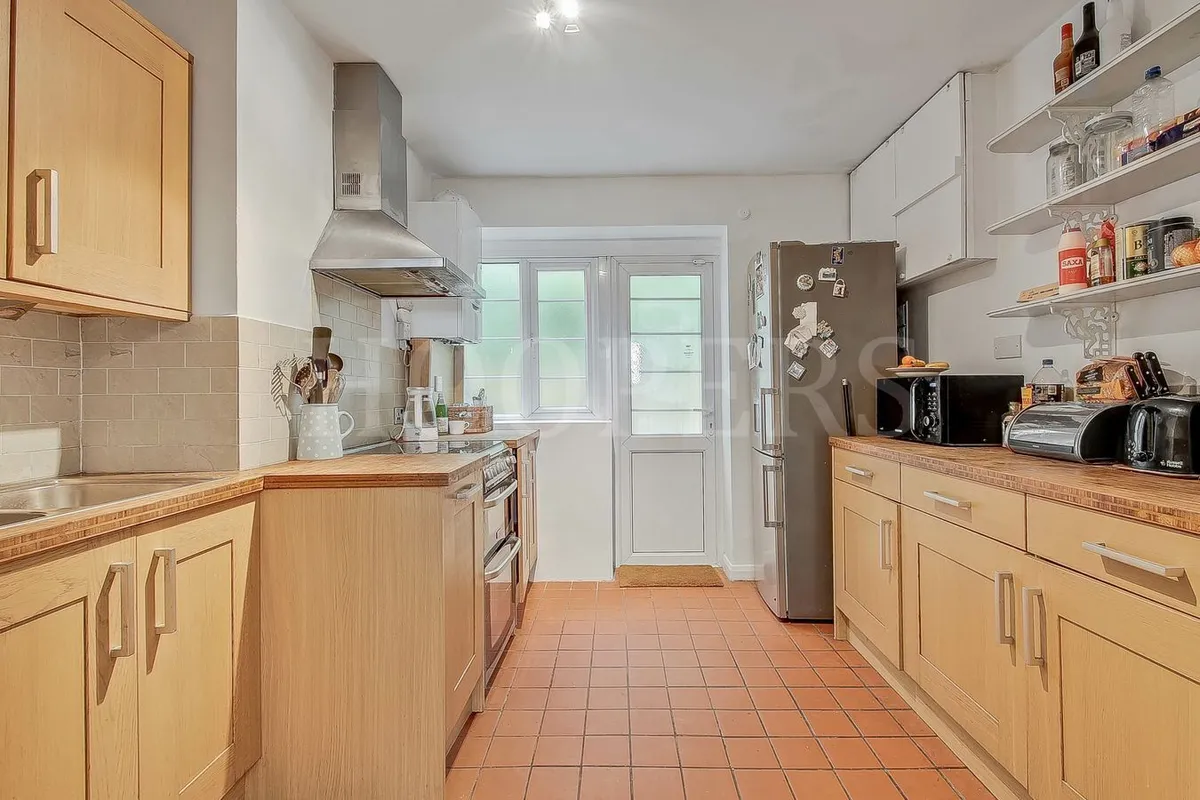 Dollis Hill Lane, London, NW2