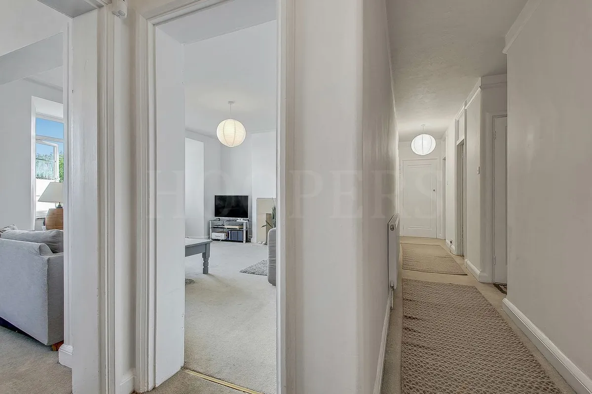 Dollis Hill Lane, London, NW2
