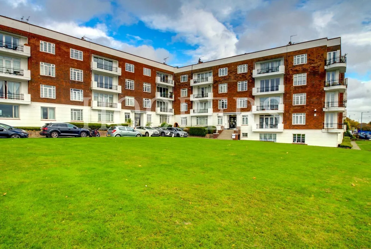 Dollis Hill Lane, London, NW2