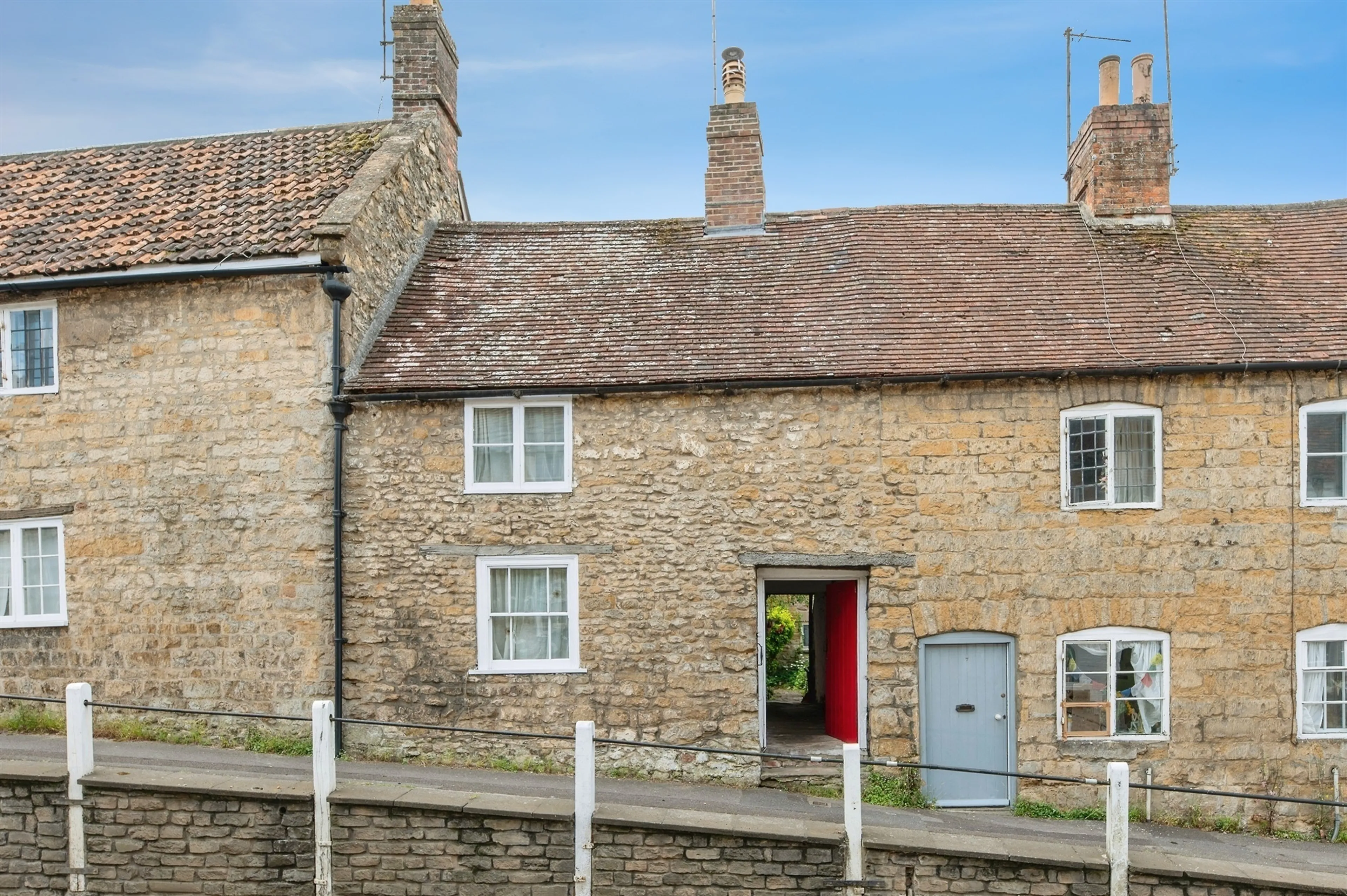 Property photo 0