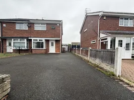 Alnwick Drive, WIRRAL photo