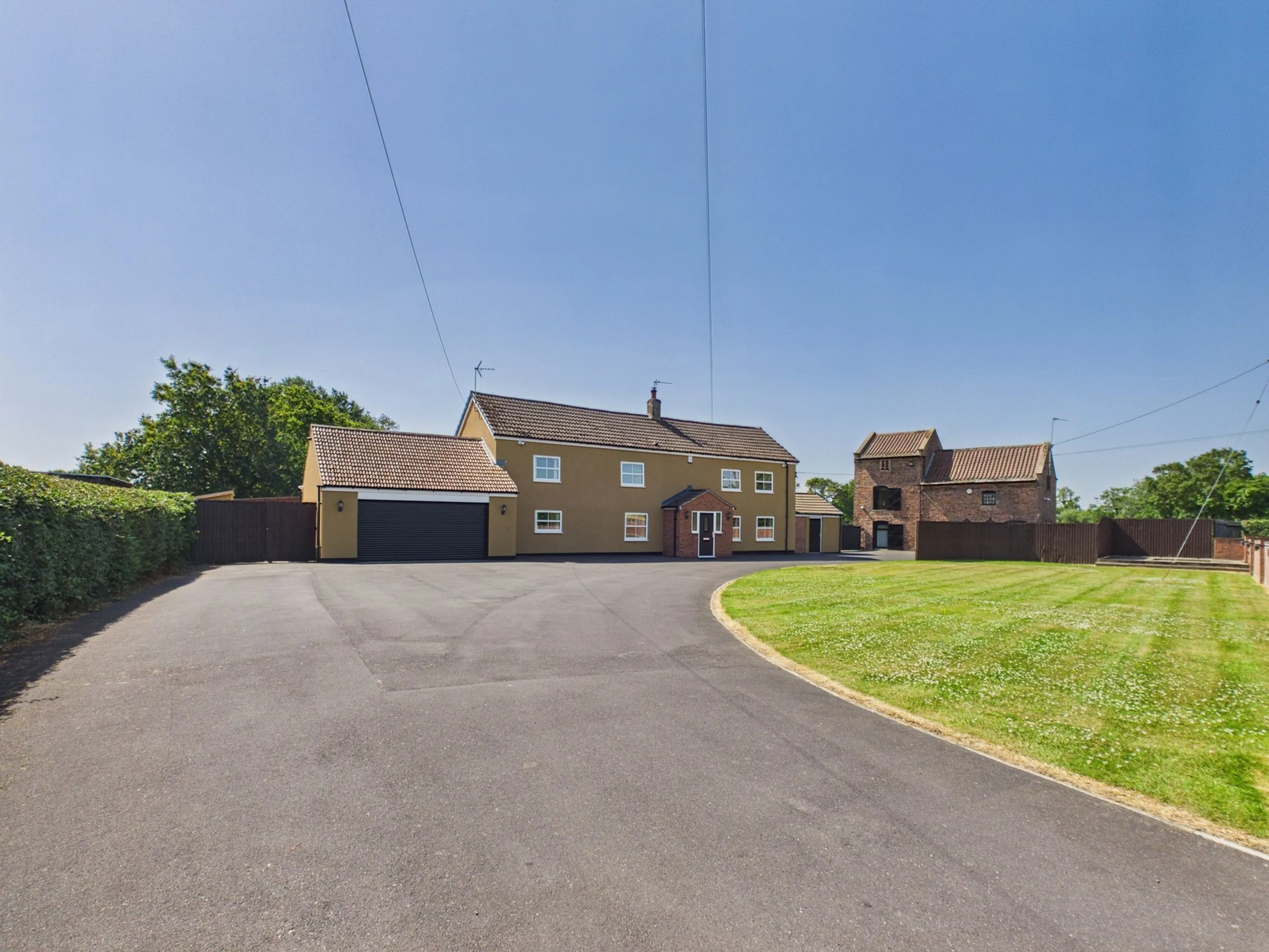 Property at West Lane, Sykehouse, DN14