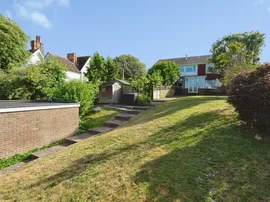 Dukes Drive, Eastbourne thumb 2