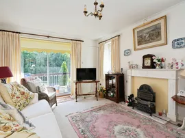 Dukes Drive, Eastbourne thumb 3