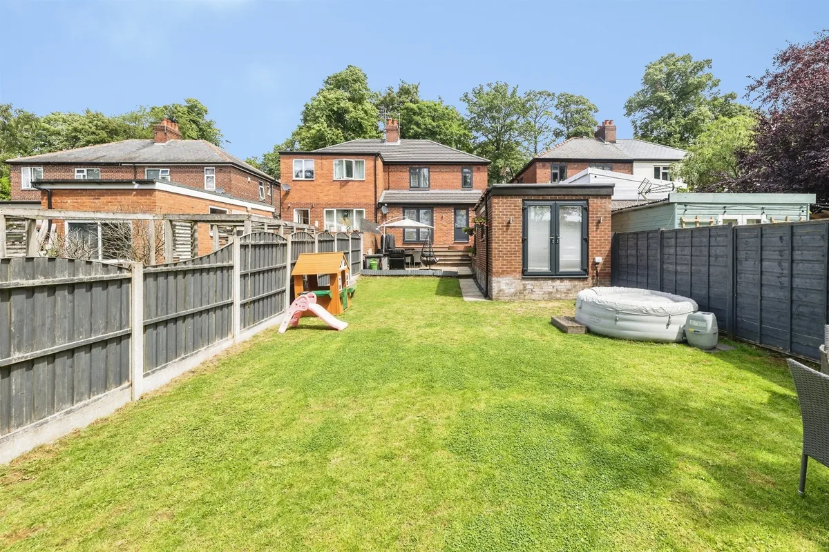 Darrington Road, Pontefract