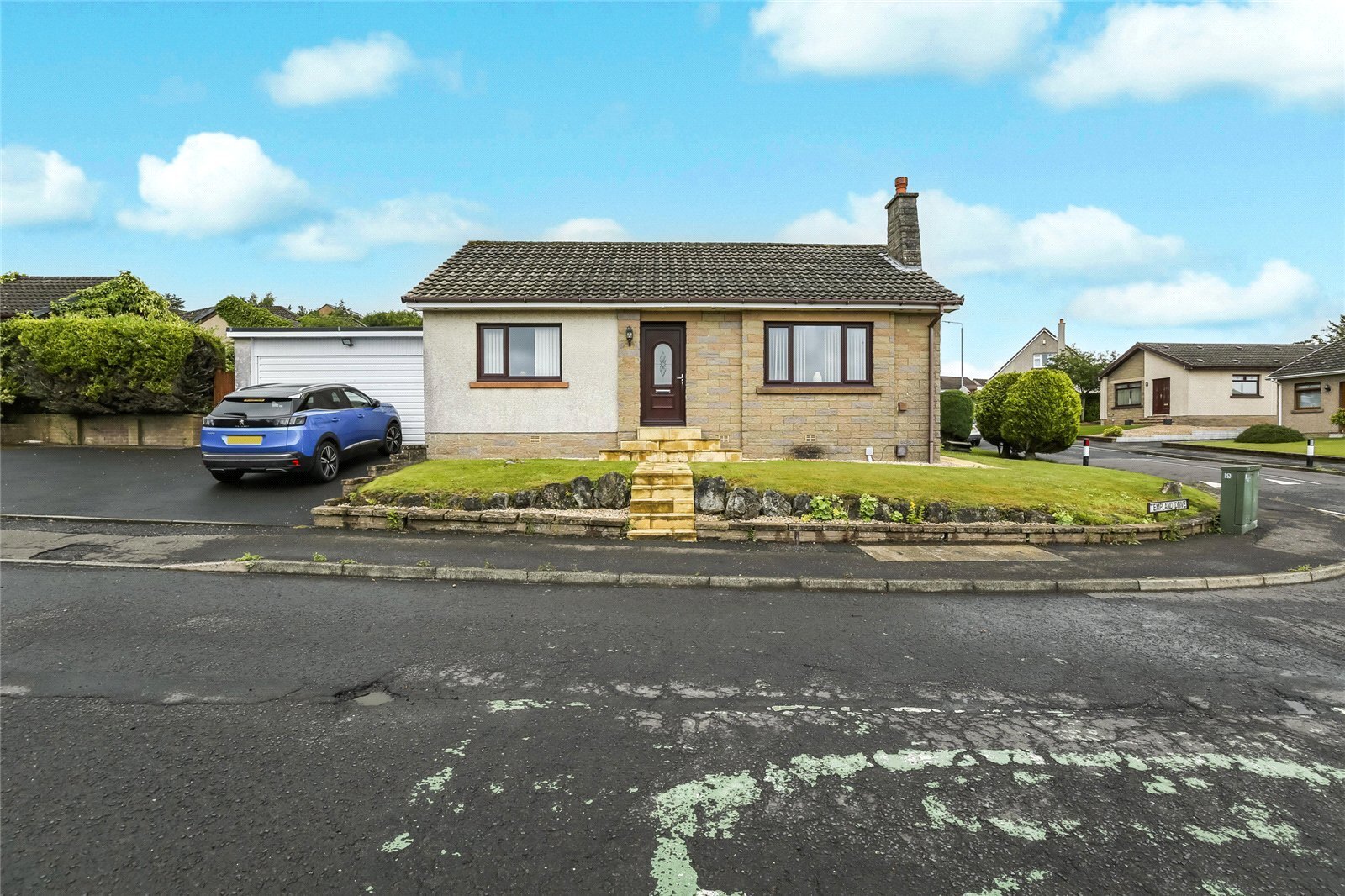Holmhead Road