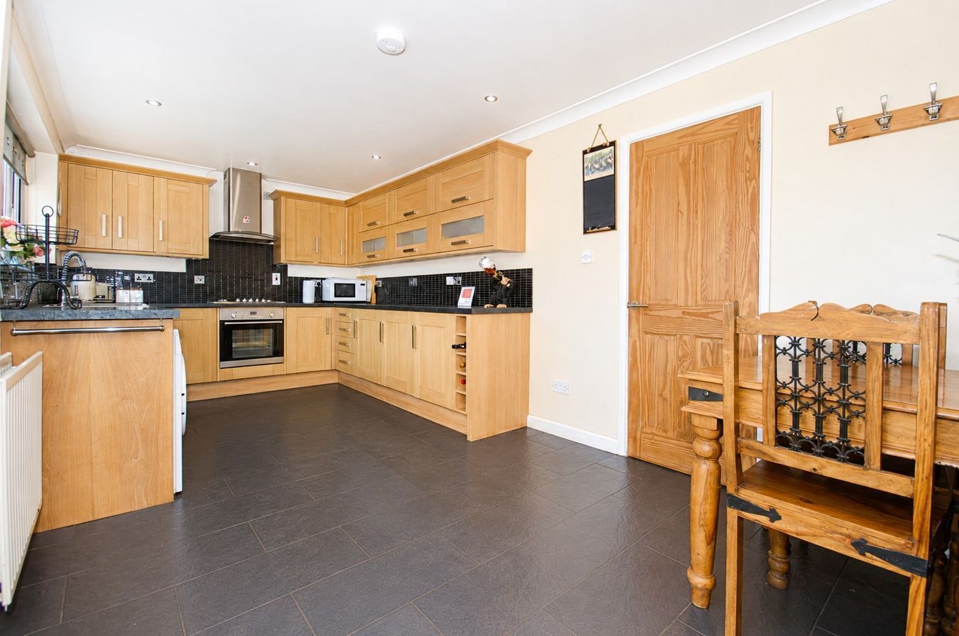 Coniston Close, Brownsover, Rugby, CV21