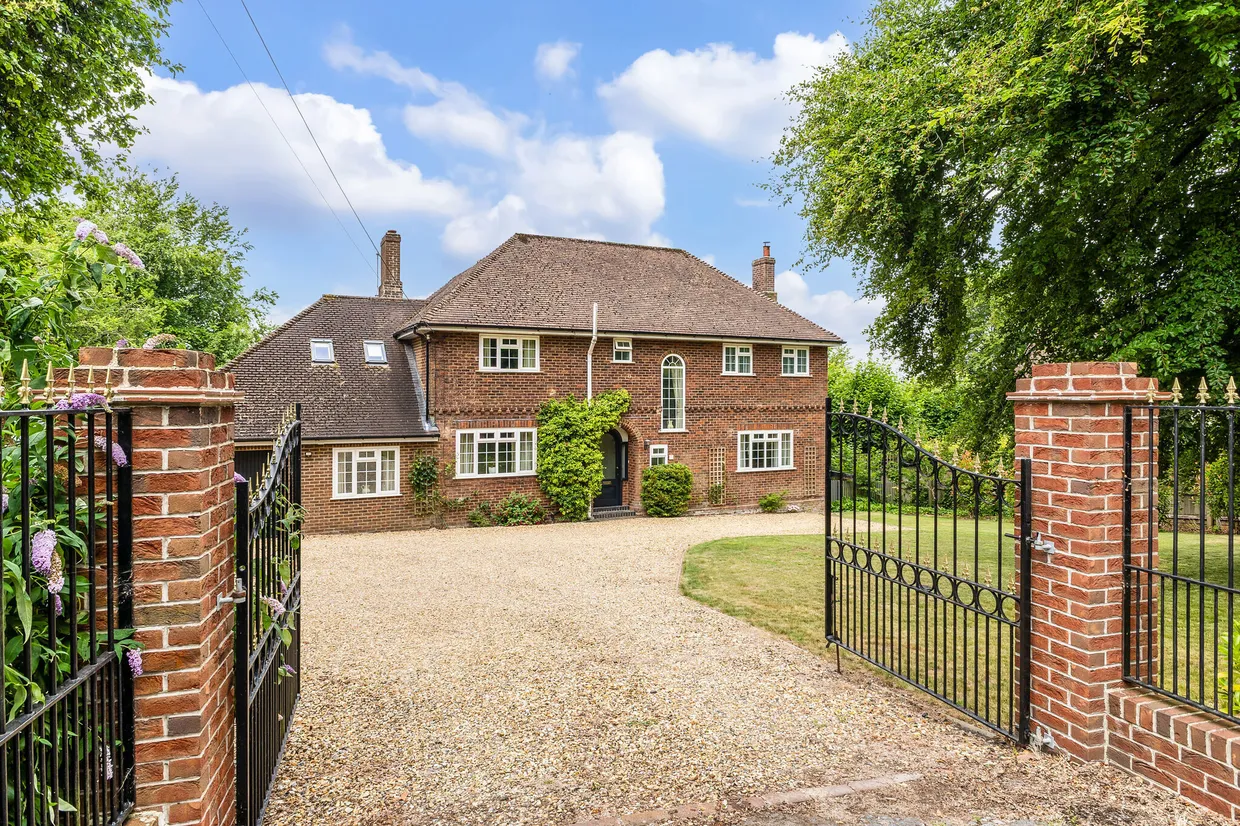 Westbury Road, Warminster, BA12 photo 1