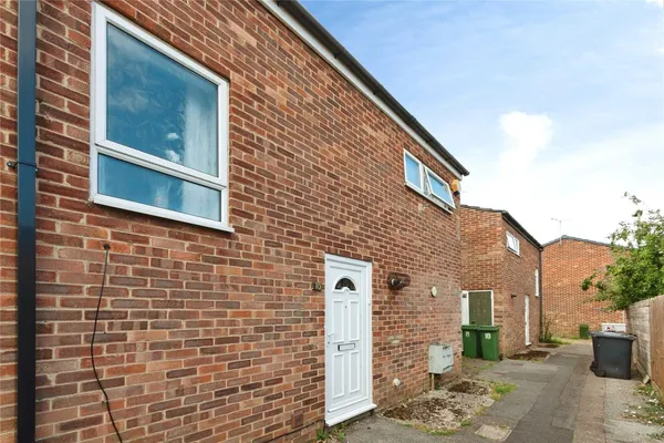 Bardwell Close, Basingstoke, Hampshir...