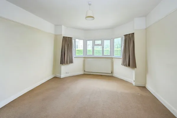 Randalls Road, Leatherhead, Surrey, KT22