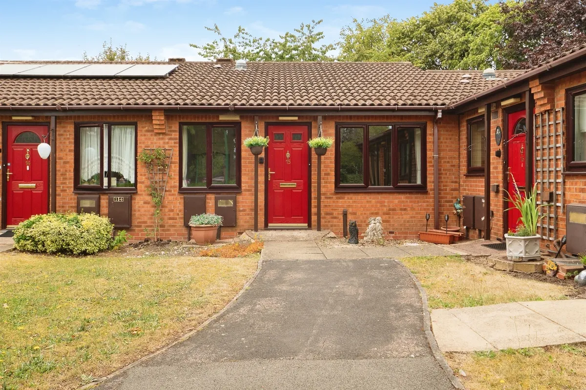 De Lisle Court, Loughborough