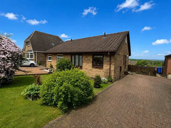 Easton Drive, Shieldhill, Falkirk, St...