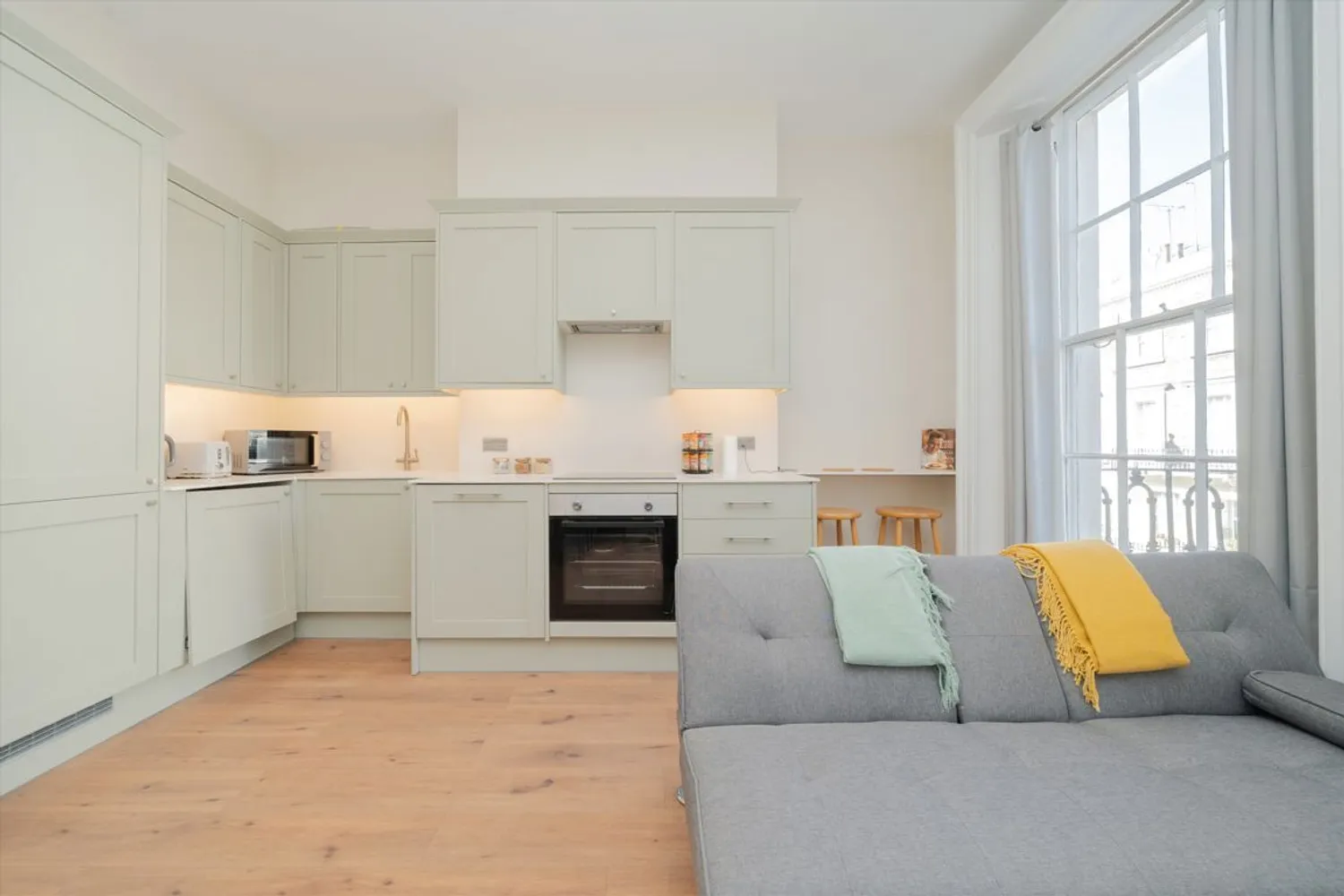 Warwick Way, London, SW1V photo 8