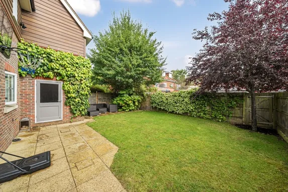 Mulberry Way, Ashtead KT21