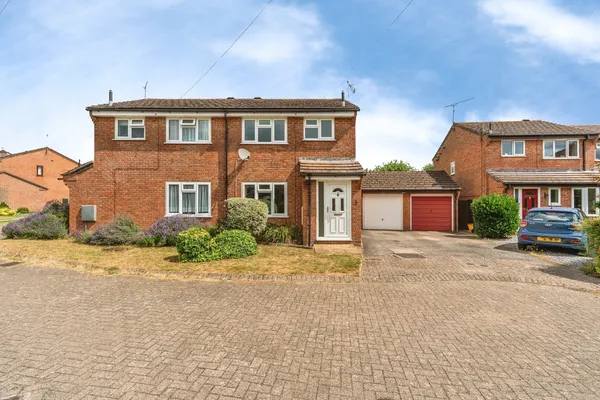 Petty Close, Romsey, Hampshire, SO51