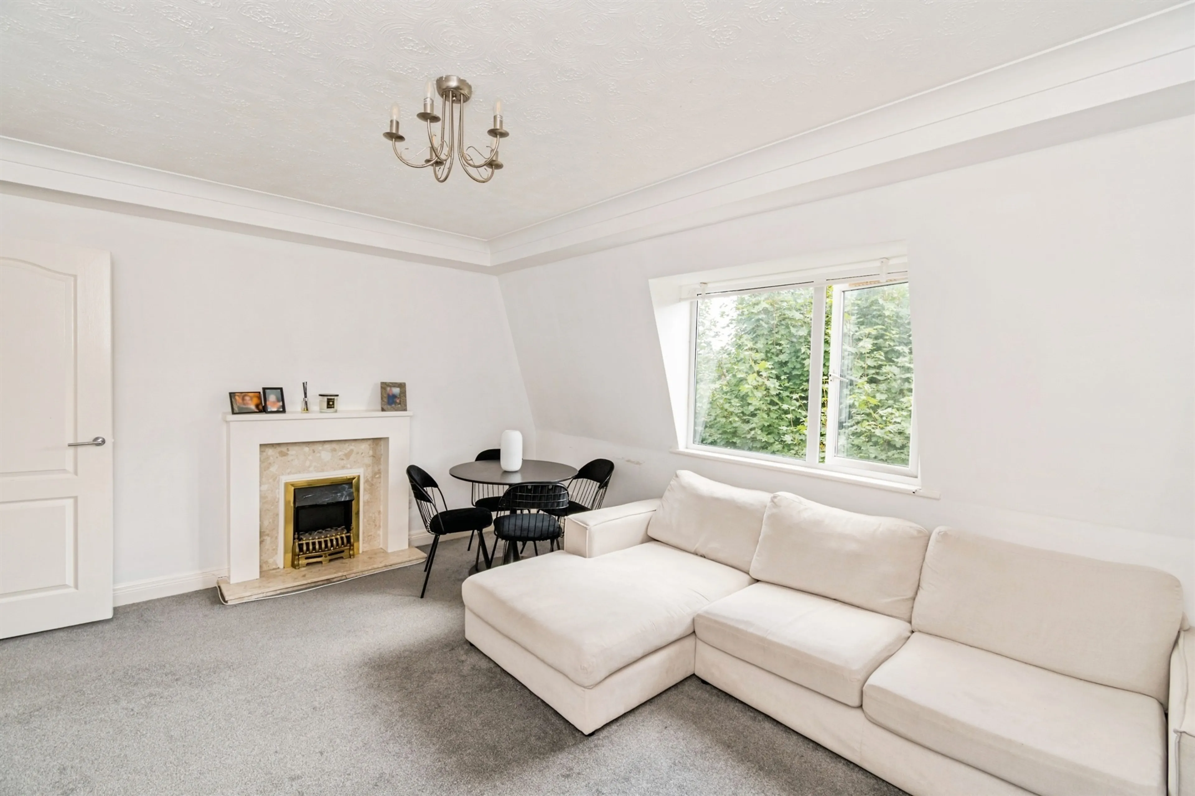 Property at Old Farm Drive, Southampton