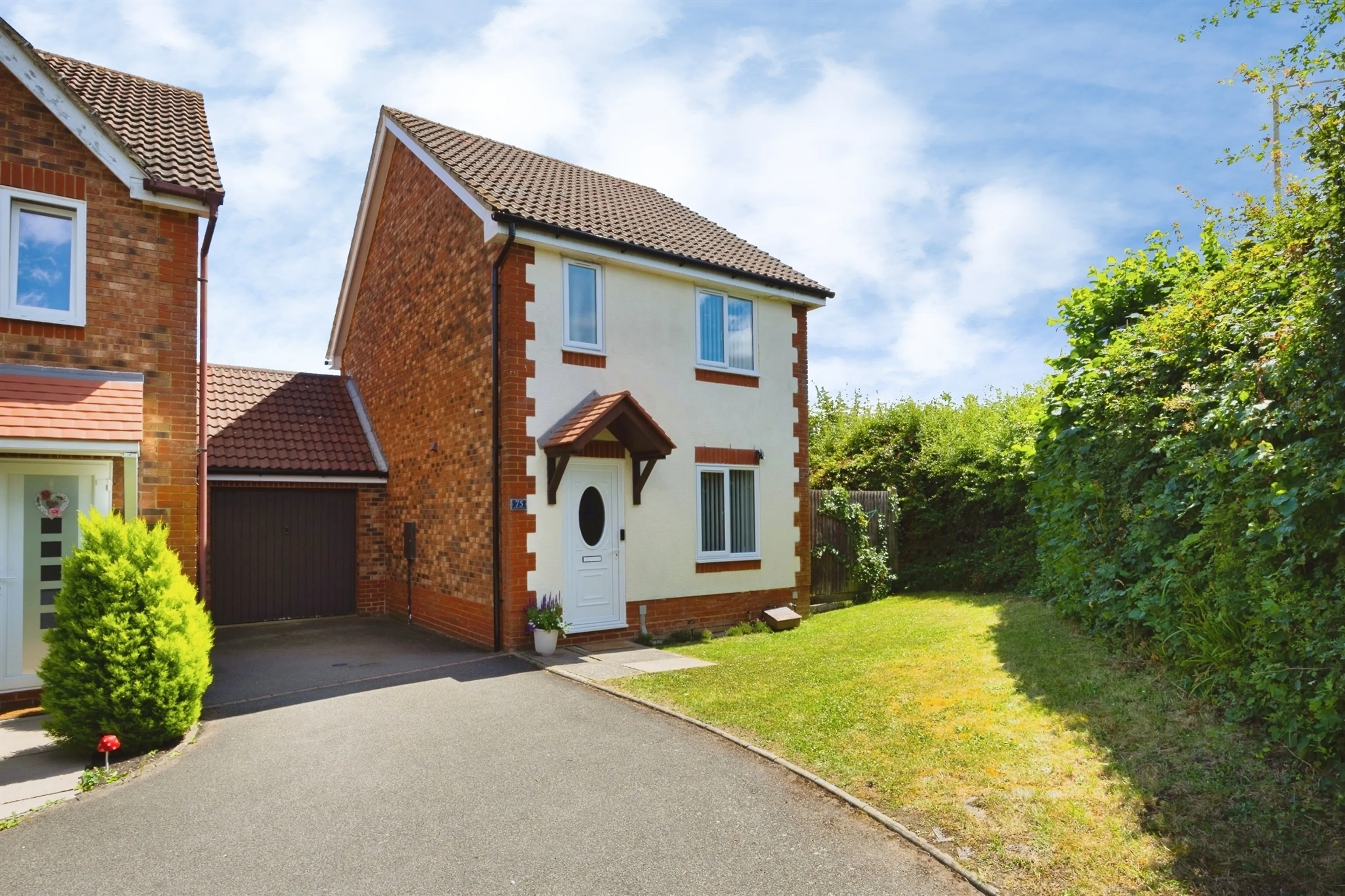 Property photo 0