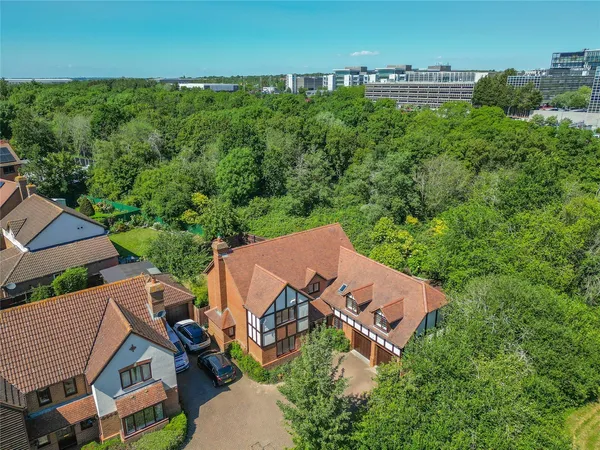 Redland Drive, Loughton, Milton Keyne...