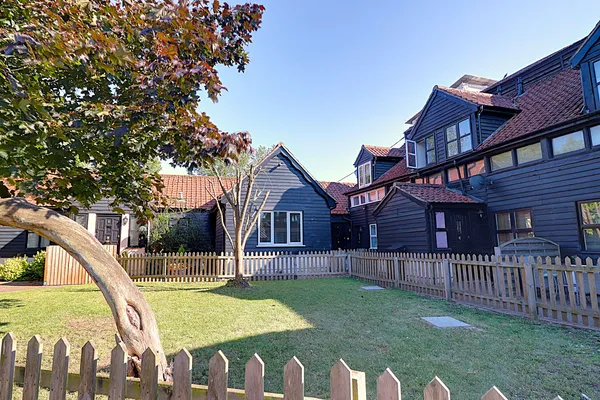 Coxtie Green, Brentwood