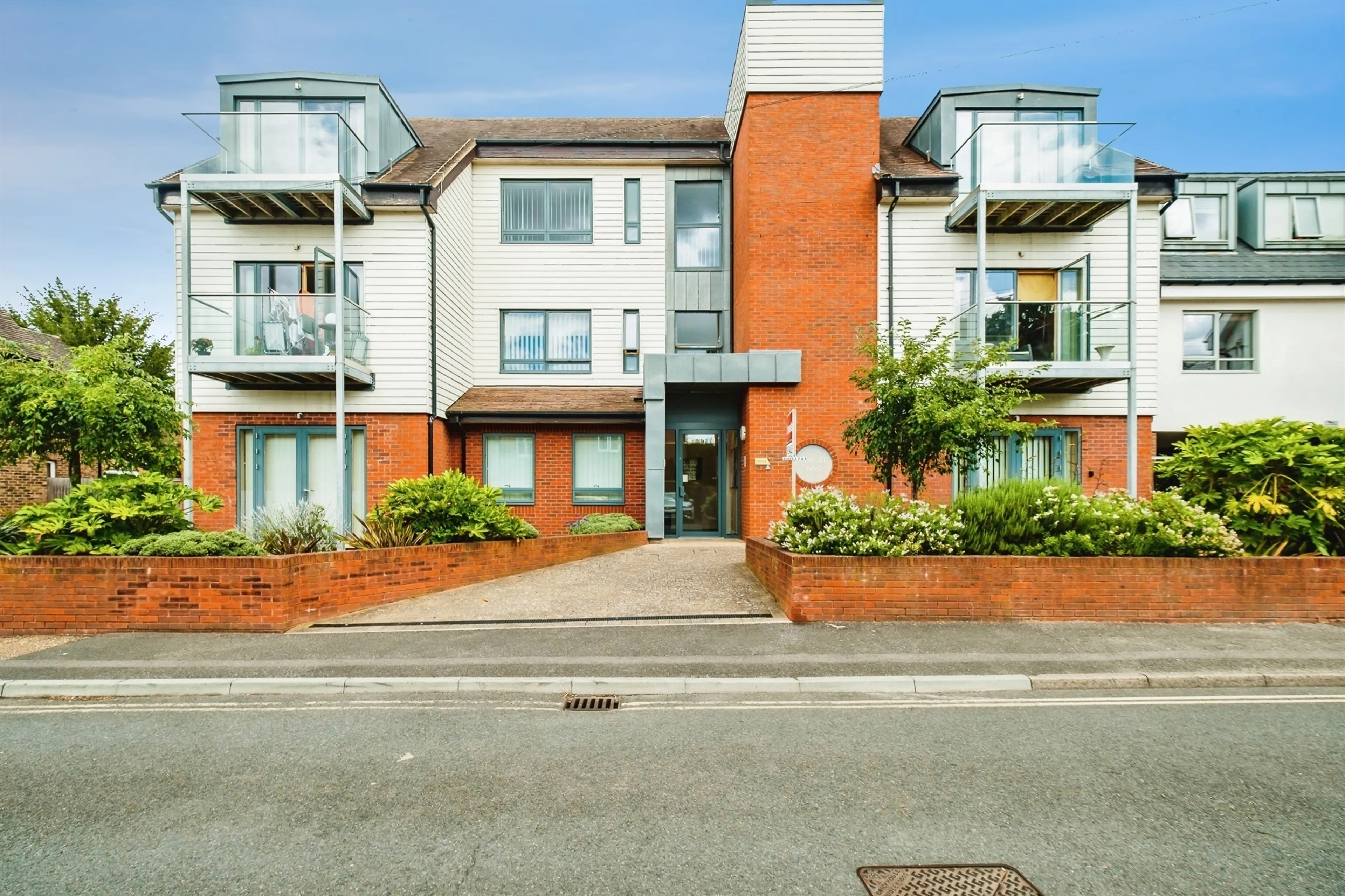 Property photo 0