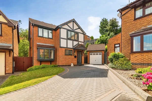 Newgate Close, Carlton, Nottingham, N...
