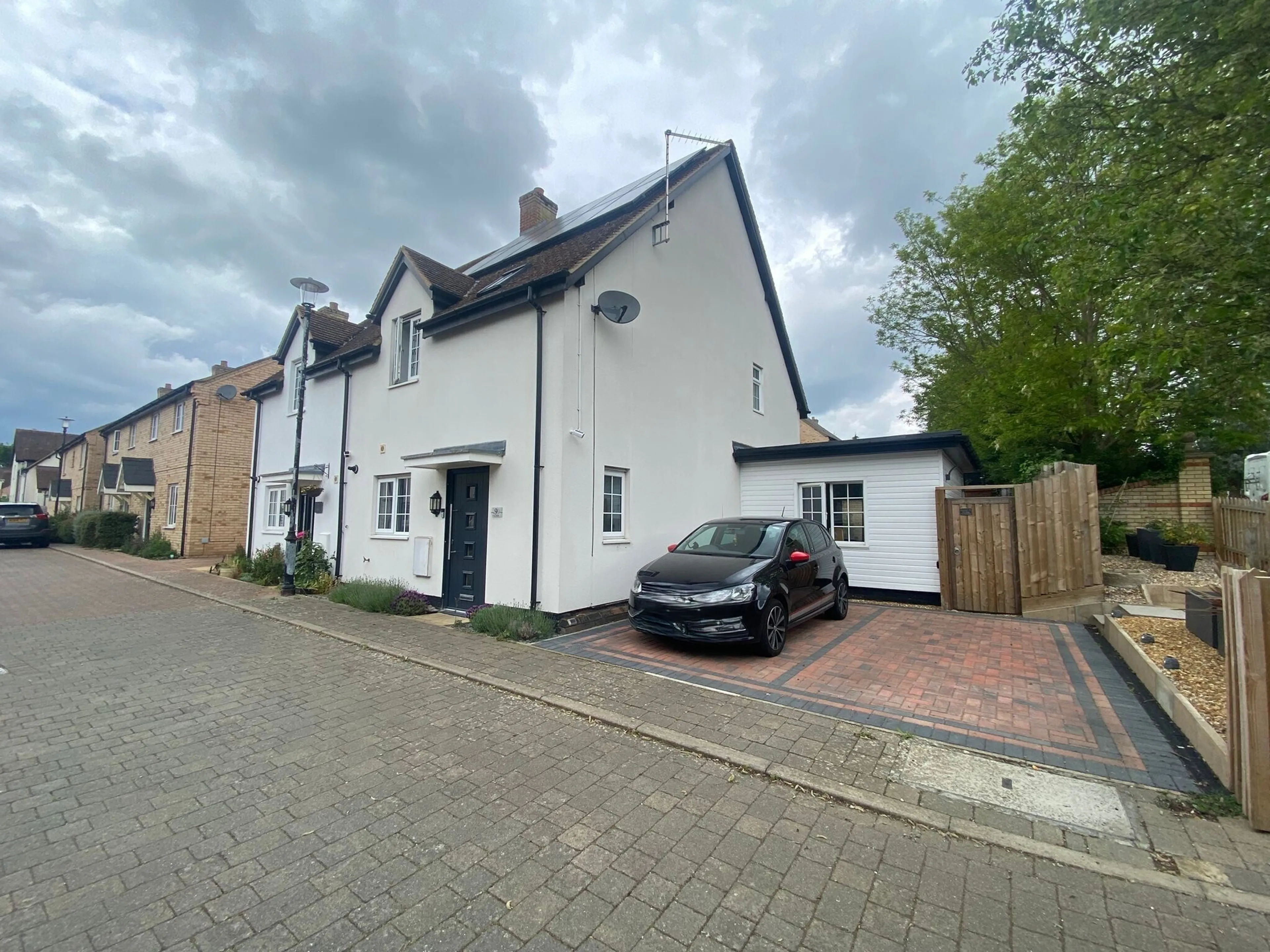 Property photo 0
