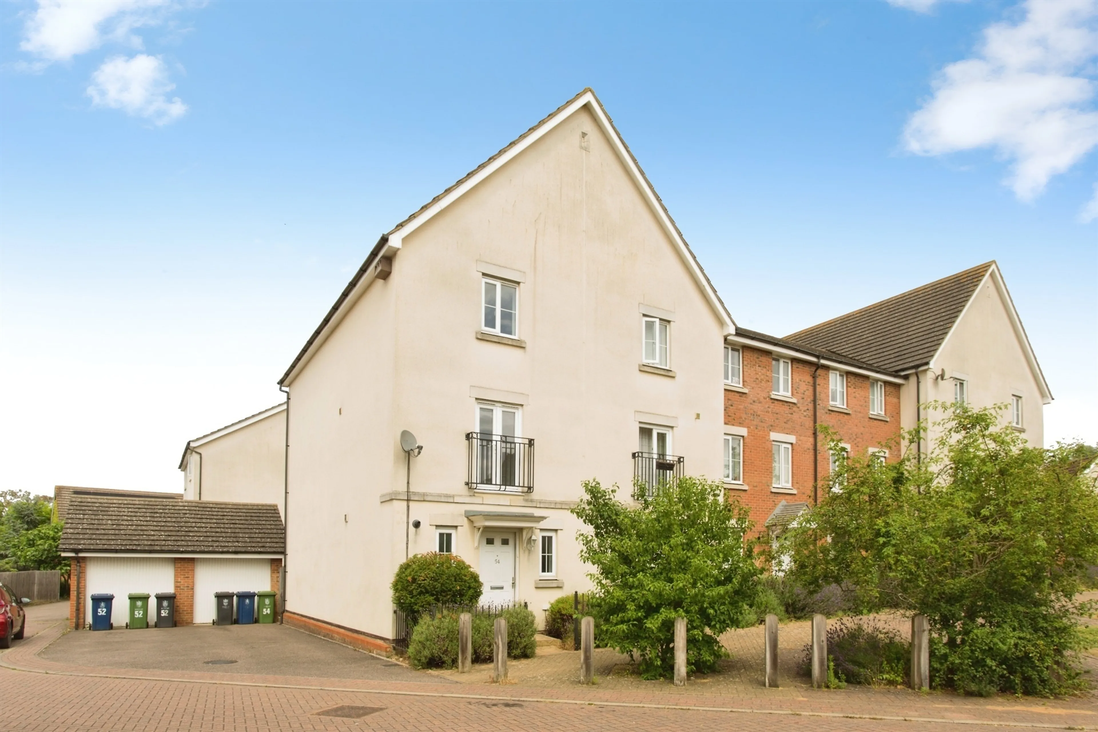 Property photo 0