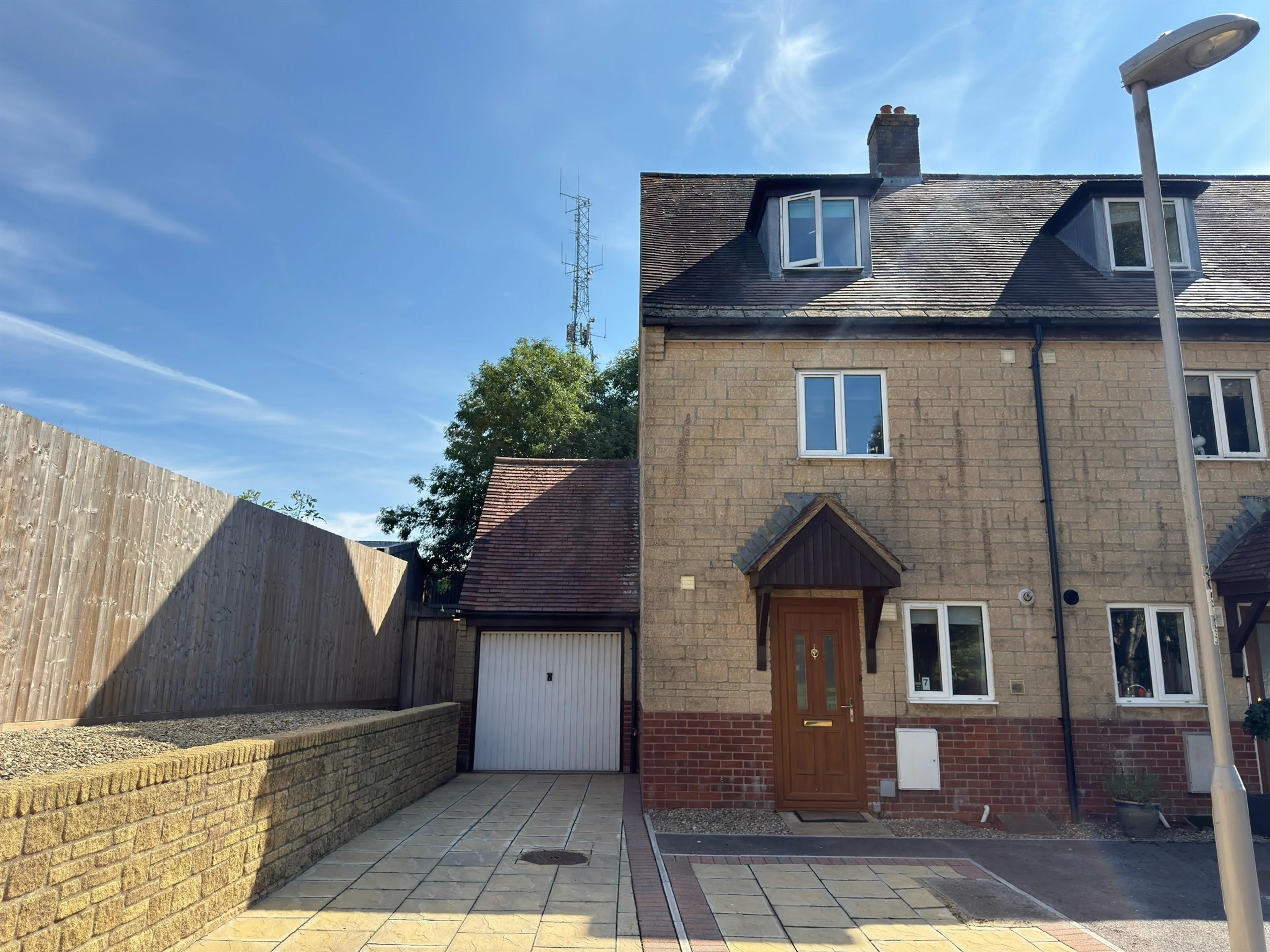 Property photo 0