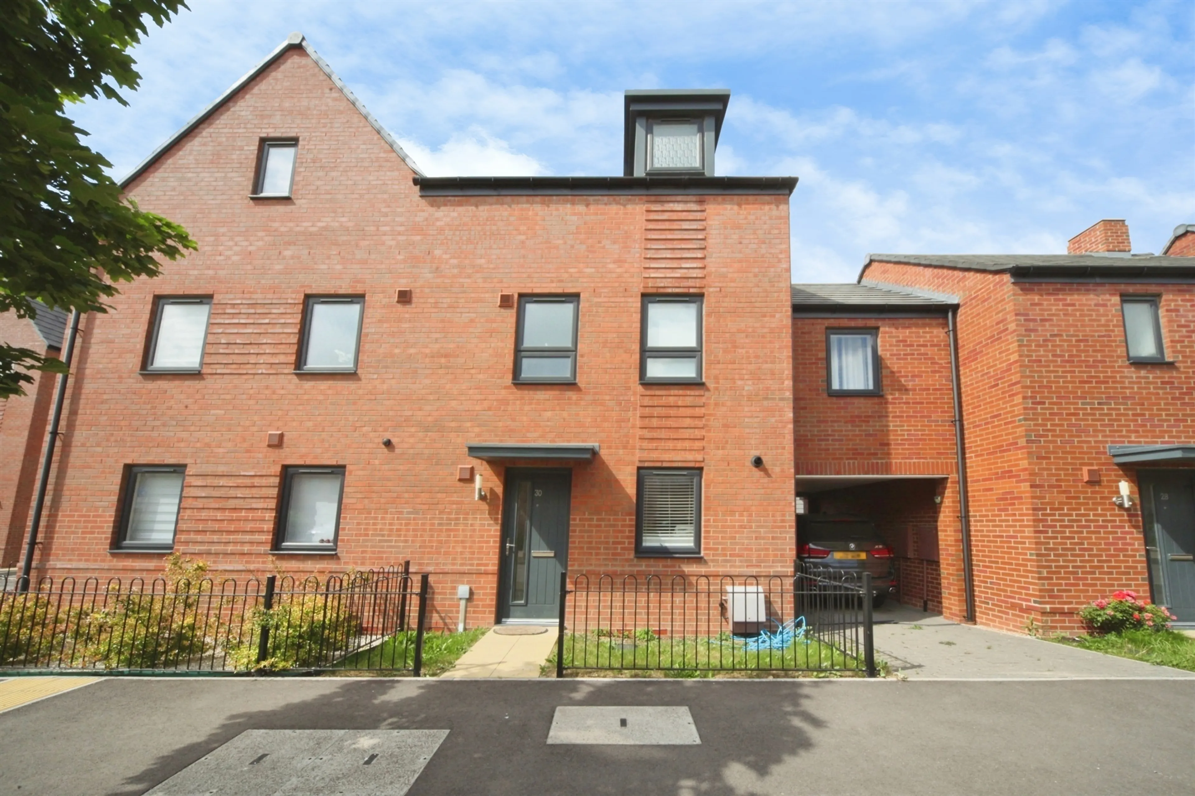 Property photo 0