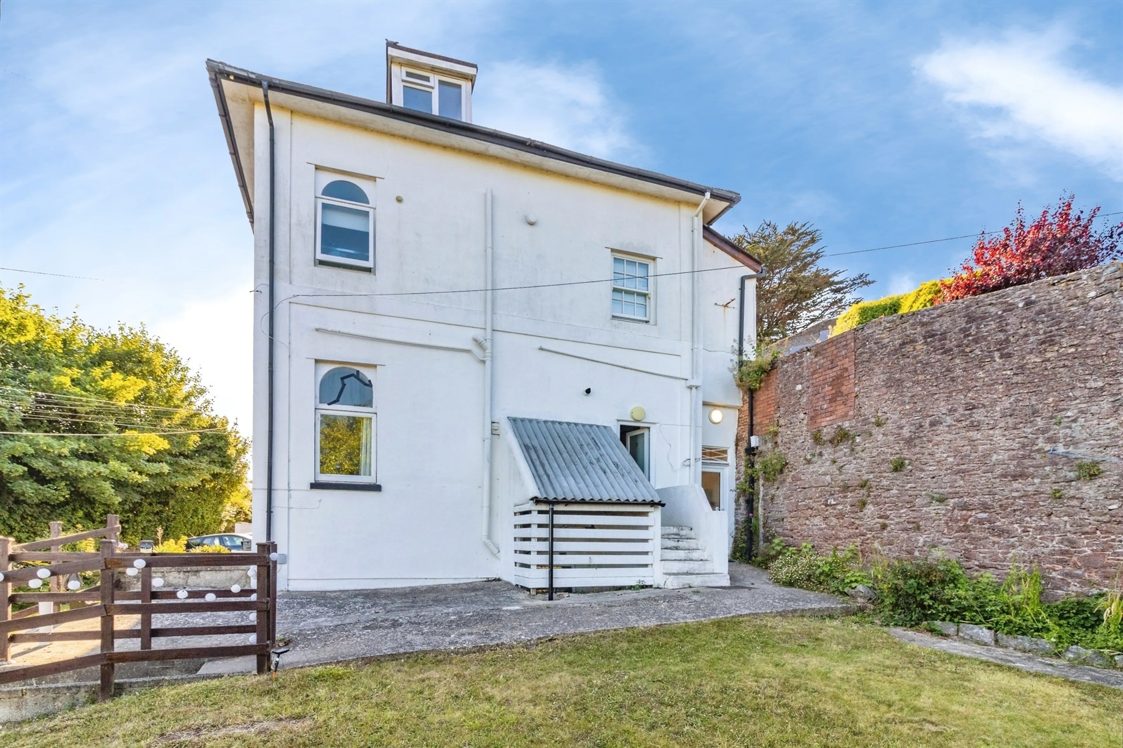 Property photo 0