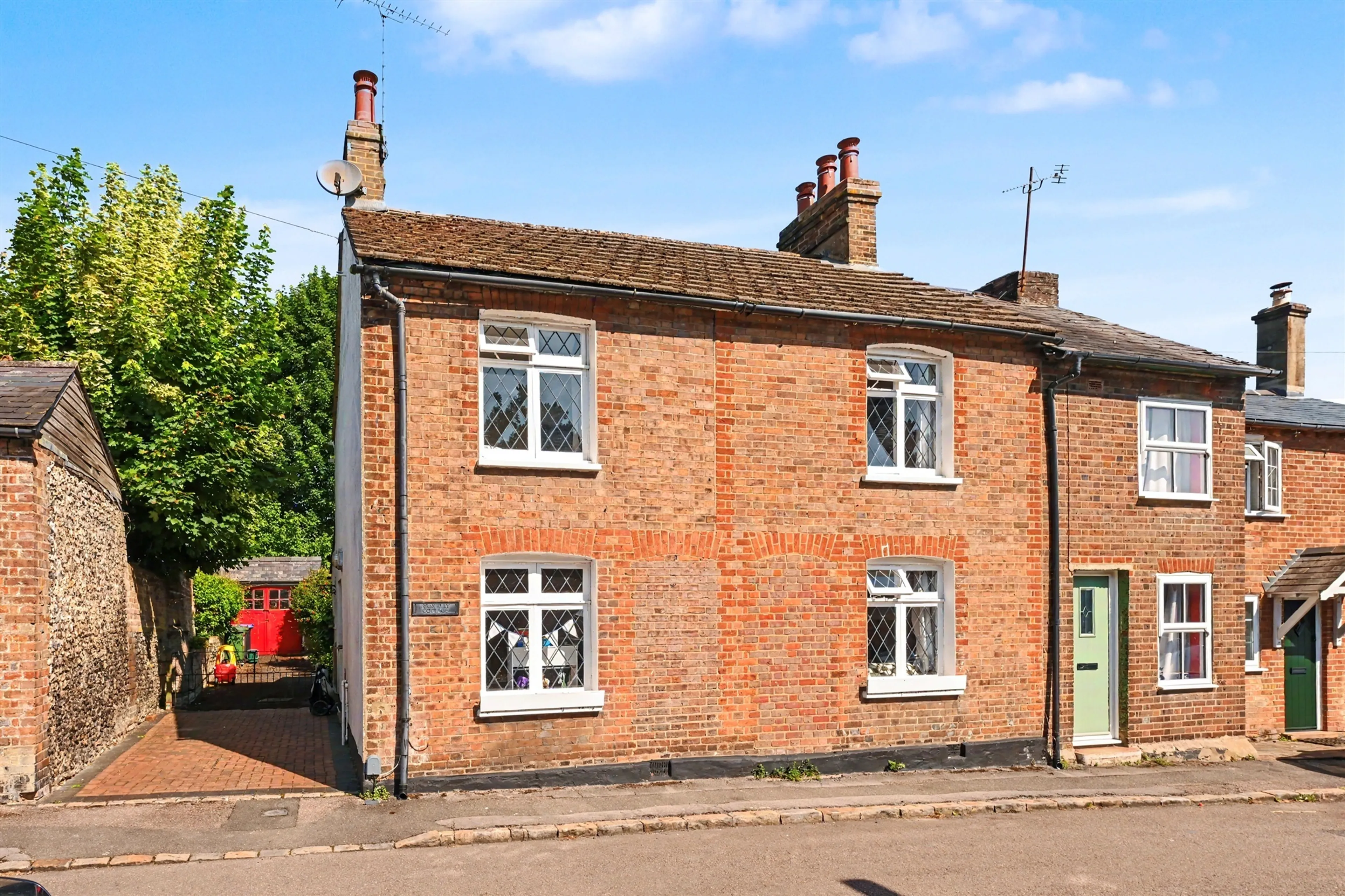Property photo 0