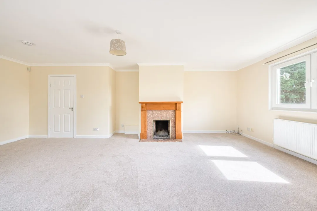 https://mr0.homeflow-assets.co.uk/files/photo/image/47755/3042/_x_/DSC_9778_HDR-23.jpg