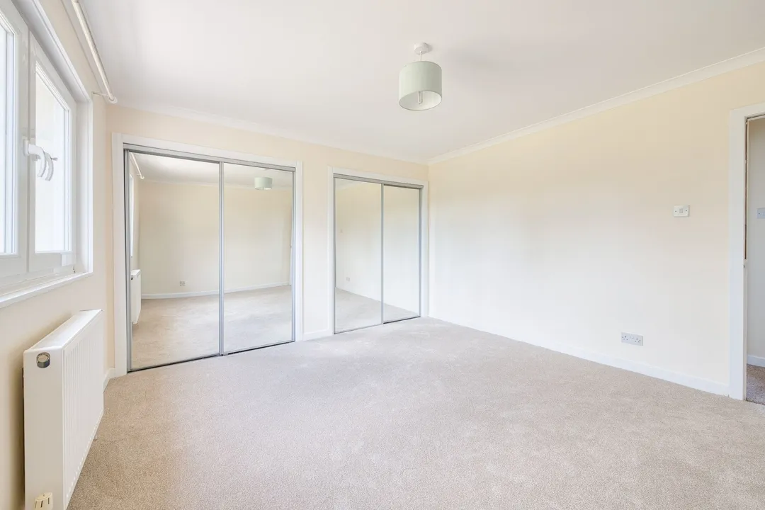 https://mr0.homeflow-assets.co.uk/files/photo/image/47755/3046/_x_/DSC_9658_HDR-8.jpg