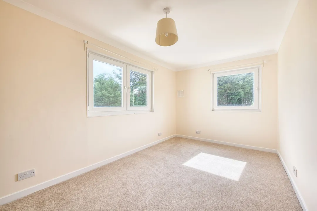 https://mr0.homeflow-assets.co.uk/files/photo/image/47755/3052/_x_/DSC_9813_HDR-28.jpg