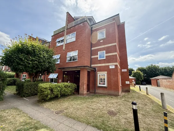 Gresham Court, Shrubbery Avenue, WR1