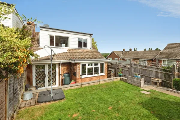Beechwood Close, Burwash, Etchingham,...