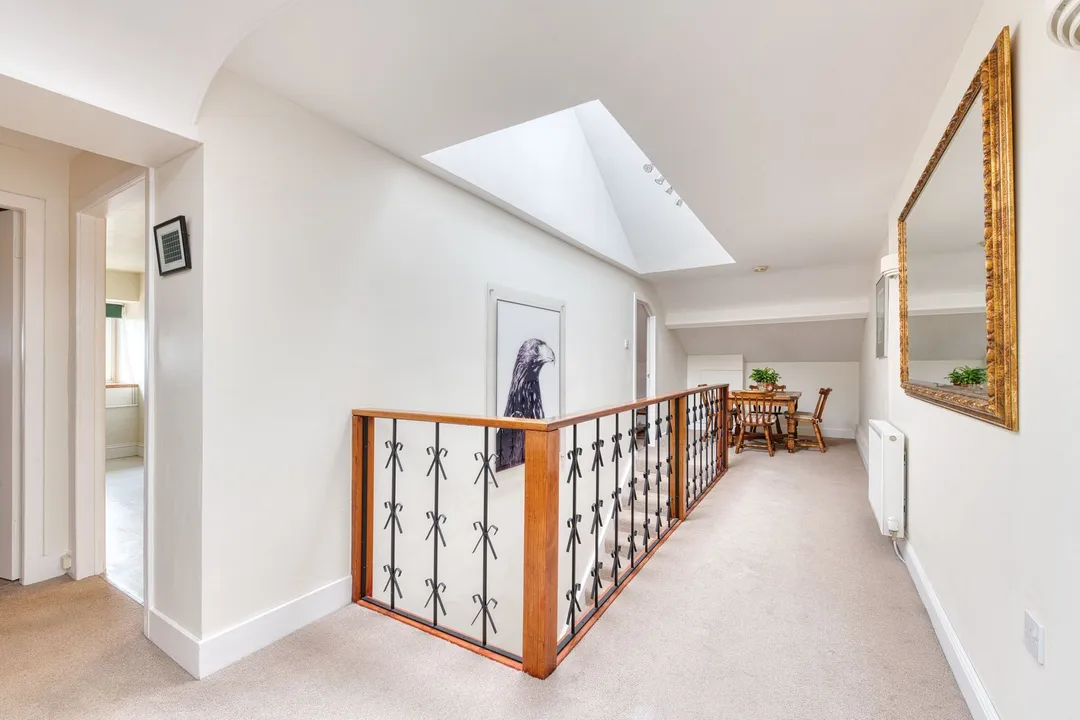 https://mr0.homeflow-assets.co.uk/files/photo/image/47755/4211/_x_/DSC_7976_HDR-21.jpg