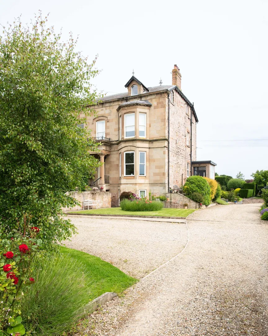 https://mr0.homeflow-assets.co.uk/files/photo/image/47755/4250/_x_/DSC_7831-4.jpg