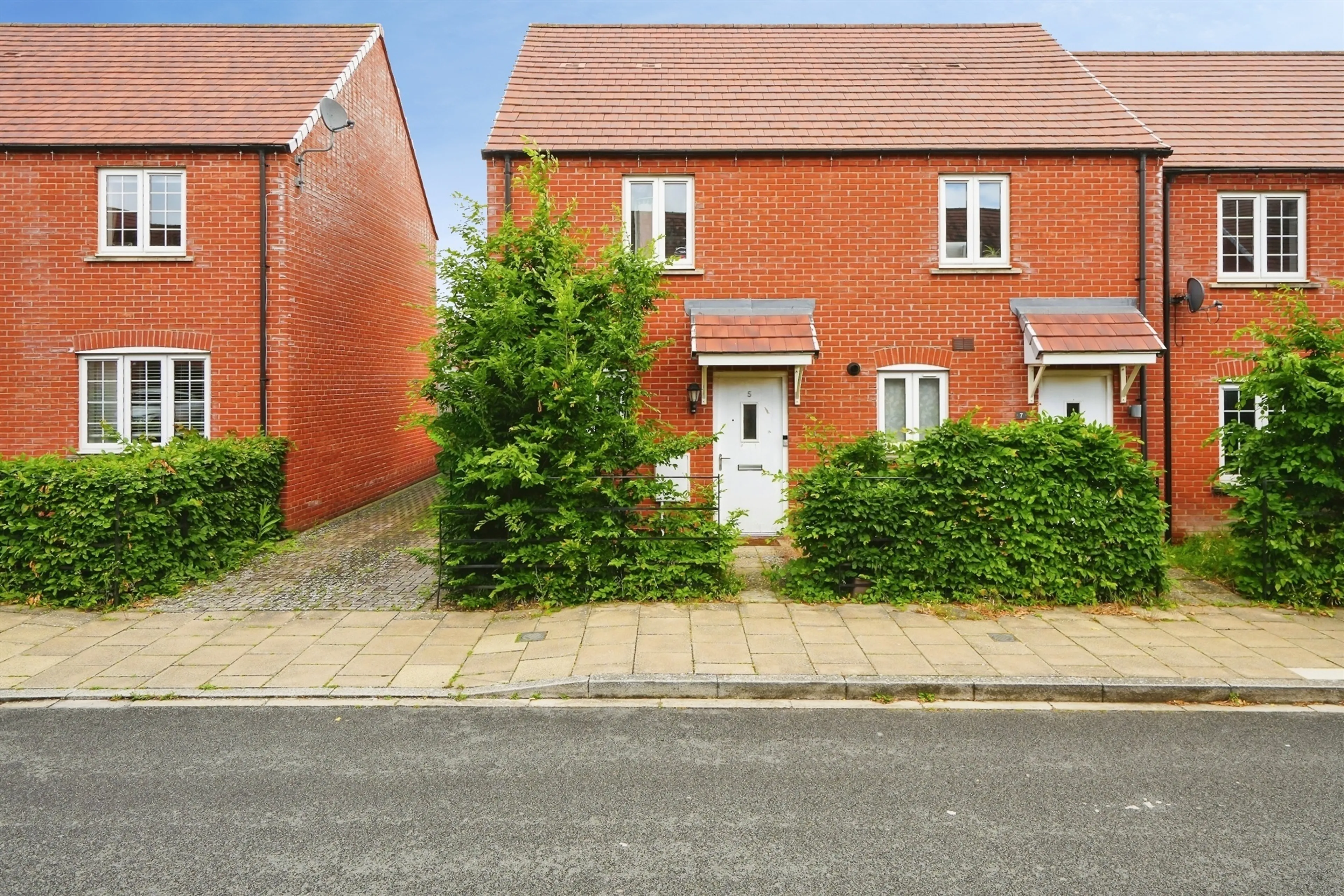 Property photo 0