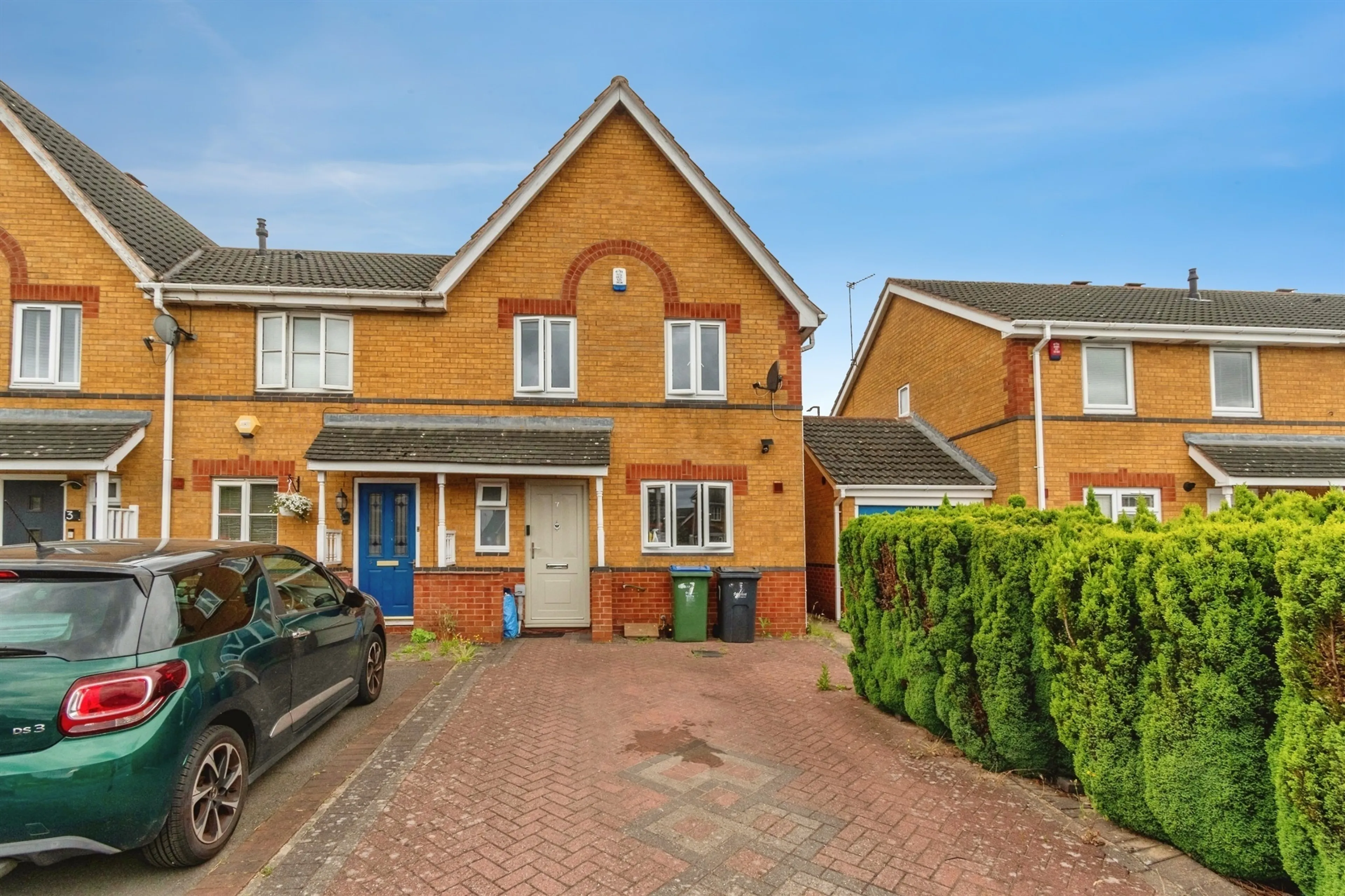 Property photo 0