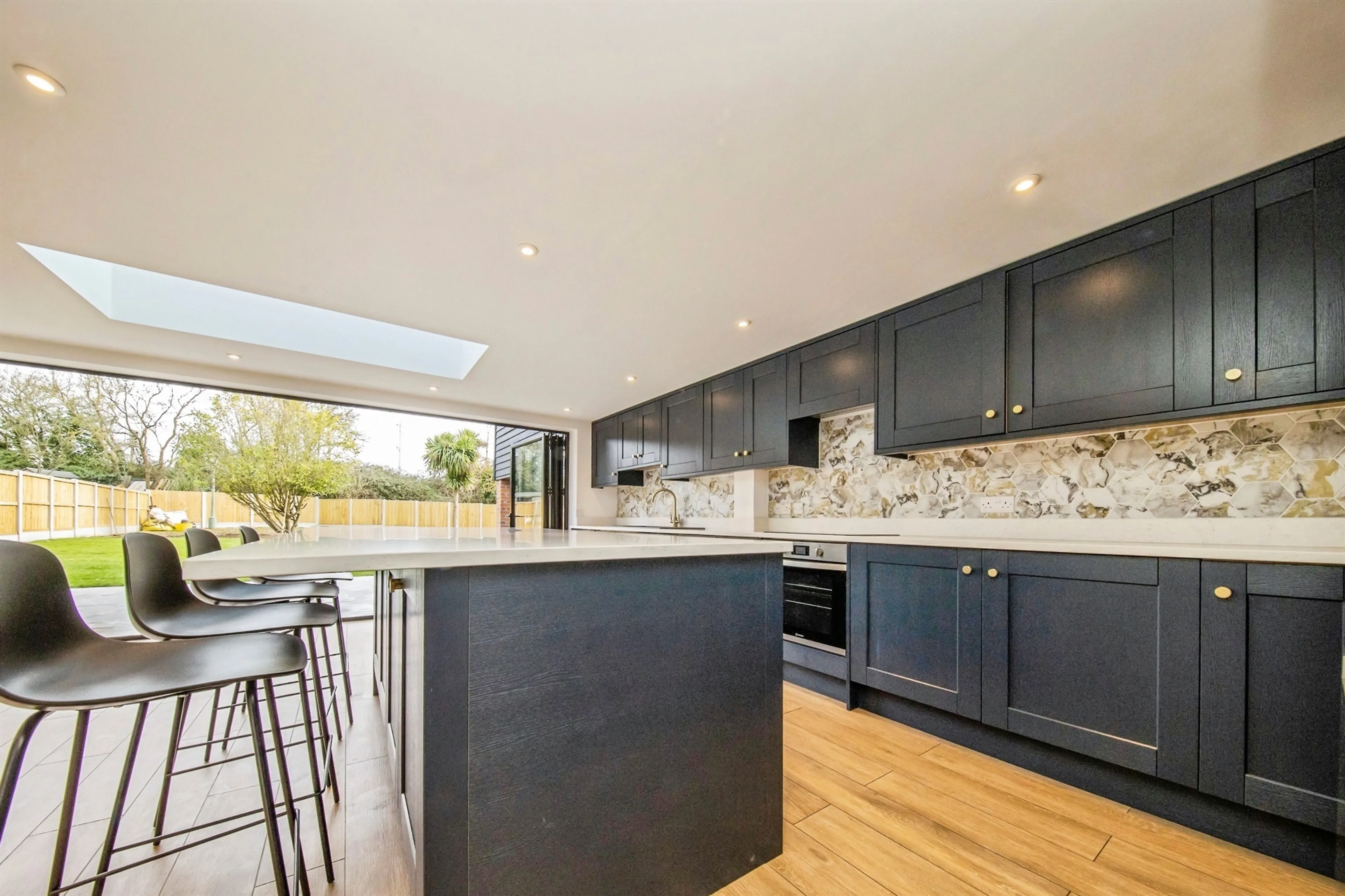 Property photo 38
