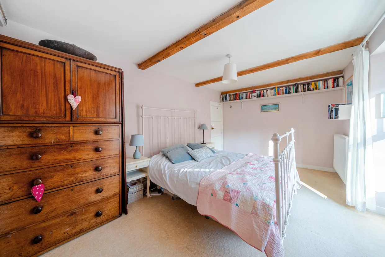 High Street, Chalford, GL6 photo 19